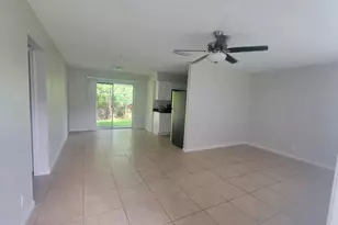 242 SE 24th Ave, Boynton Beach, FL 33435 - Photo 3