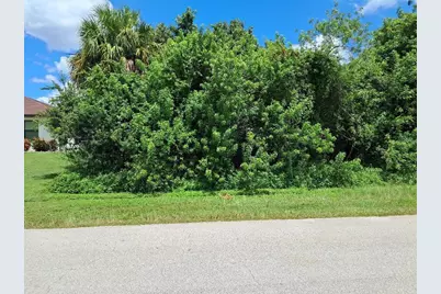 1081 SW Dartmouth Avenue SW, Port Saint Lucie, FL 34953 - Photo 3
