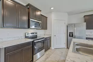 718 SW Crean Terrace SW, Port Saint Lucie, FL 34953 - Photo 5