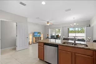 3725 Crofton Court, Fort Myers, FL 33916 - Photo 9