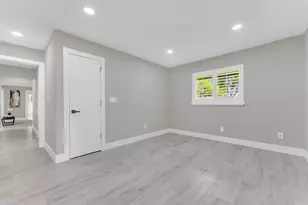 6692 N Grande Dr, Boca Raton, FL 33433 - Photo 29