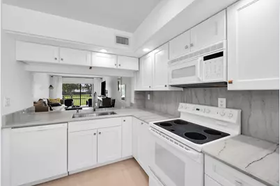 12962 Briarlake Drive #202, West Palm Beach, FL 33418 - Photo 9