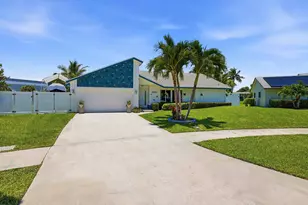 1401 SW 28th Terrace, Deerfield Beach, FL 33442 - Photo 1