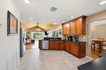 1401 SW 28th Terrace, Deerfield Beach, FL 33442 - Photo 17