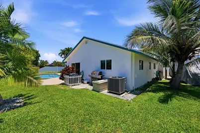 1401 SW 28th Terrace, Deerfield Beach, FL 33442 - Photo 37