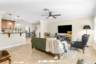 770 NW 3rd Ave, Boca Raton, FL 33432 - Photo 5