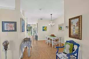 3162 Via Poinciana, Lake Worth, FL 33467 - Photo 7