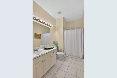 3162 Via Poinciana #6, Lake Worth, FL 33467 - Photo 25