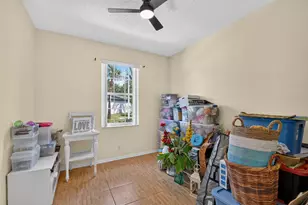 3162 Via Poinciana, Lake Worth, FL 33467 - Photo 31