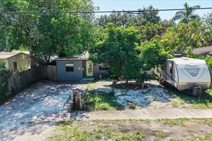 1326 SW 23rd Ave, Fort Lauderdale, FL 33312 - Photo 17