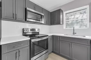 3240 Sheridan Ln, Hollywood, FL 33021 - Photo 11