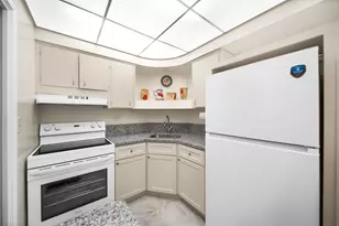 3233 NE 34th St, Fort Lauderdale, FL 33308 - Photo 11