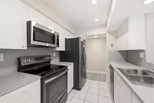 8073 NW 15th Manor, Plantation, FL 33322 - Photo 9