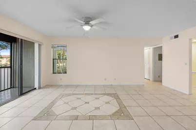 706 Sunny Pine Way #E2, Greenacres, FL 33415 - Photo 3