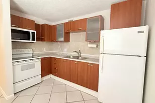 501 W Kalmia Dr, West Palm Beach, FL 33403 - Photo 3