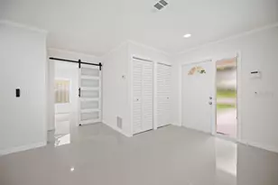 561 SW 168th Terrace, Weston, FL 33326 - Photo 3