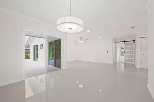 561 SW 168th Terrace, Weston, FL 33326 - Photo 5