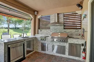 11405 Solstice Cir, Parkland, FL 33076 - Photo 3