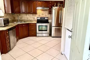 6940 NW 14th Ct NW, Plantation, FL 33313 - Photo 13
