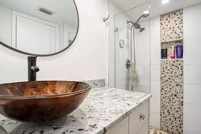 7257 Golf Colony Court #202, Lake Worth, FL 33467 - Photo 9
