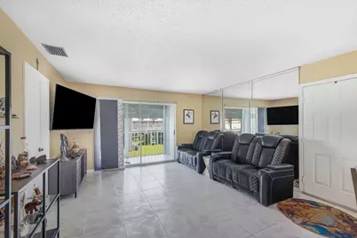 191 SE Village Drive #191, Port Saint Lucie, FL 34952 - Photo 5