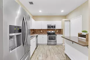 5540 NW 90th Terrace, Sunrise, FL 33351 - Photo 7