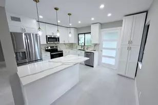 46 Tara Lakes Dr E, Boynton Beach, FL 33436 - Photo 5