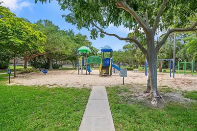 2108 21st Lane, Palm Beach Gardens, FL 33418 - Photo 23