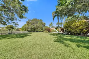 10324 SW 26th St, Davie, FL 33324 - Photo 57