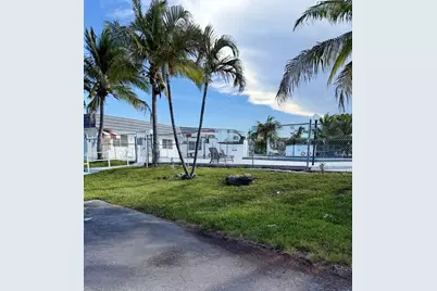20330 NE 2nd Avenue #D-5, Miami Gardens, FL 33179 - Photo 23