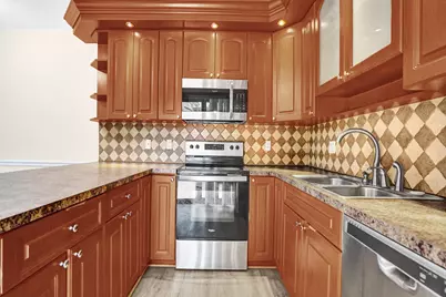 9951 NW 6th Court, Plantation, FL 33324 - Photo 13