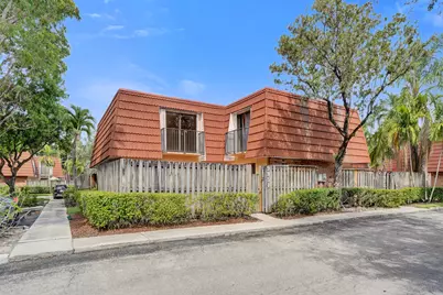 9951 NW 6th Court, Plantation, FL 33324 - Photo 1