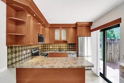 9951 NW 6th Court, Plantation, FL 33324 - Photo 11