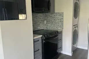 8734 SW 3rd St, Pembroke Pines, FL 33025 - Photo 5