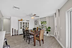 445 Palo Alto Dr, Palm Springs, FL 33461 - Photo 19