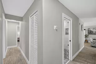 445 Palo Alto Dr, Palm Springs, FL 33461 - Photo 27