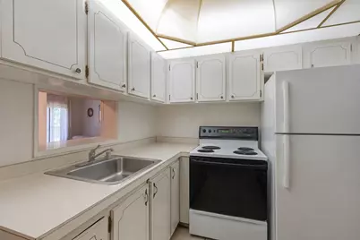 16750 NE 14th Avenue #303, Miami, FL 33162 - Photo 3