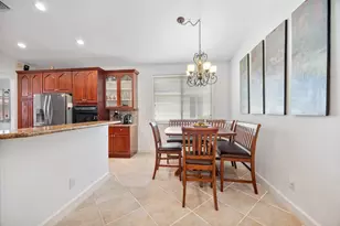 14520 SW 37th St, Miramar, FL 33027 - Photo 9