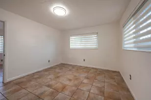 1528 NE 33rd St, Oakland Park, FL 33334 - Photo 11