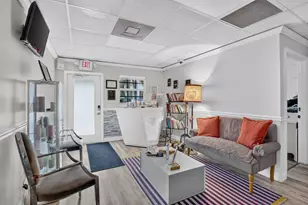 2040 Polk St, Hollywood, FL 33020 - Photo 29