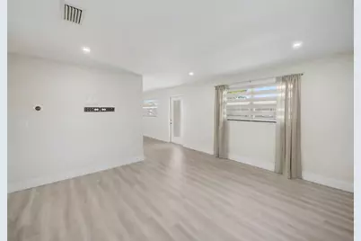 9298 Birmingham Drive, Palm Beach Gardens, FL 33410 - Photo 3