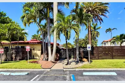 2625 NE 13th Court #6, Fort Lauderdale, FL 33304 - Photo 3