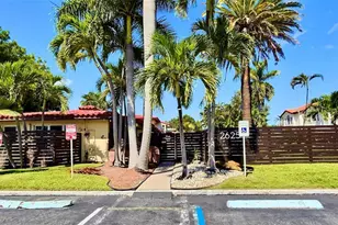 2625 NE 13th Ct, Fort Lauderdale, FL 33304 - Photo 3