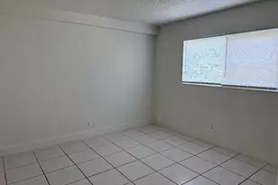 1913 NE 2nd St, Pompano Beach, FL 33060 - Photo 7