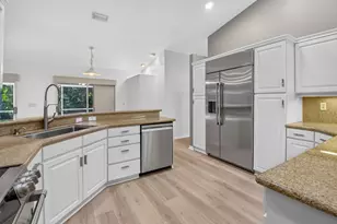 13578 Chatsworth Village Dr, Wellington, FL 33414 - Photo 21