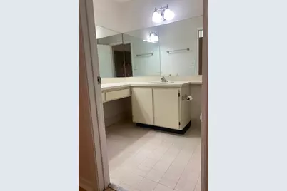 1230 Summit Pl Circle #Unit C, West Palm Beach, FL 33415 - Photo 9