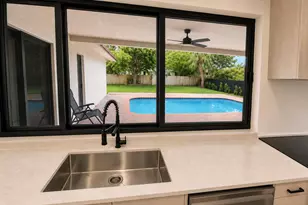 11370 NW 29th St, Sunrise, FL 33323 - Photo 9