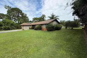 1321 SW Nikoma St, Palm City, FL 34990 - Photo 3