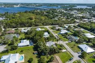 1321 SW Nikoma St, Palm City, FL 34990 - Photo 5