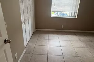 475 SE 8th St, Deerfield Beach, FL 33441 - Photo 17